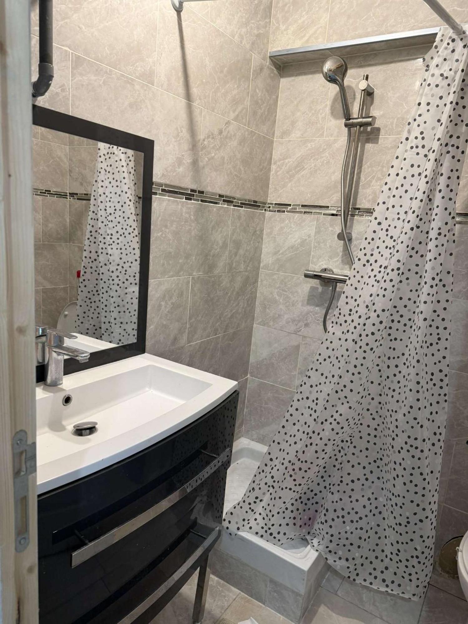 Tranquille Apartment Les Pavillons-sous-Bois